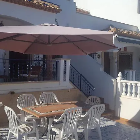 Super Maison De Vacances. Holiday home Dehesa de Campoamor (Orihuela Costa)